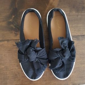 Qupid Bow Flats Sandals